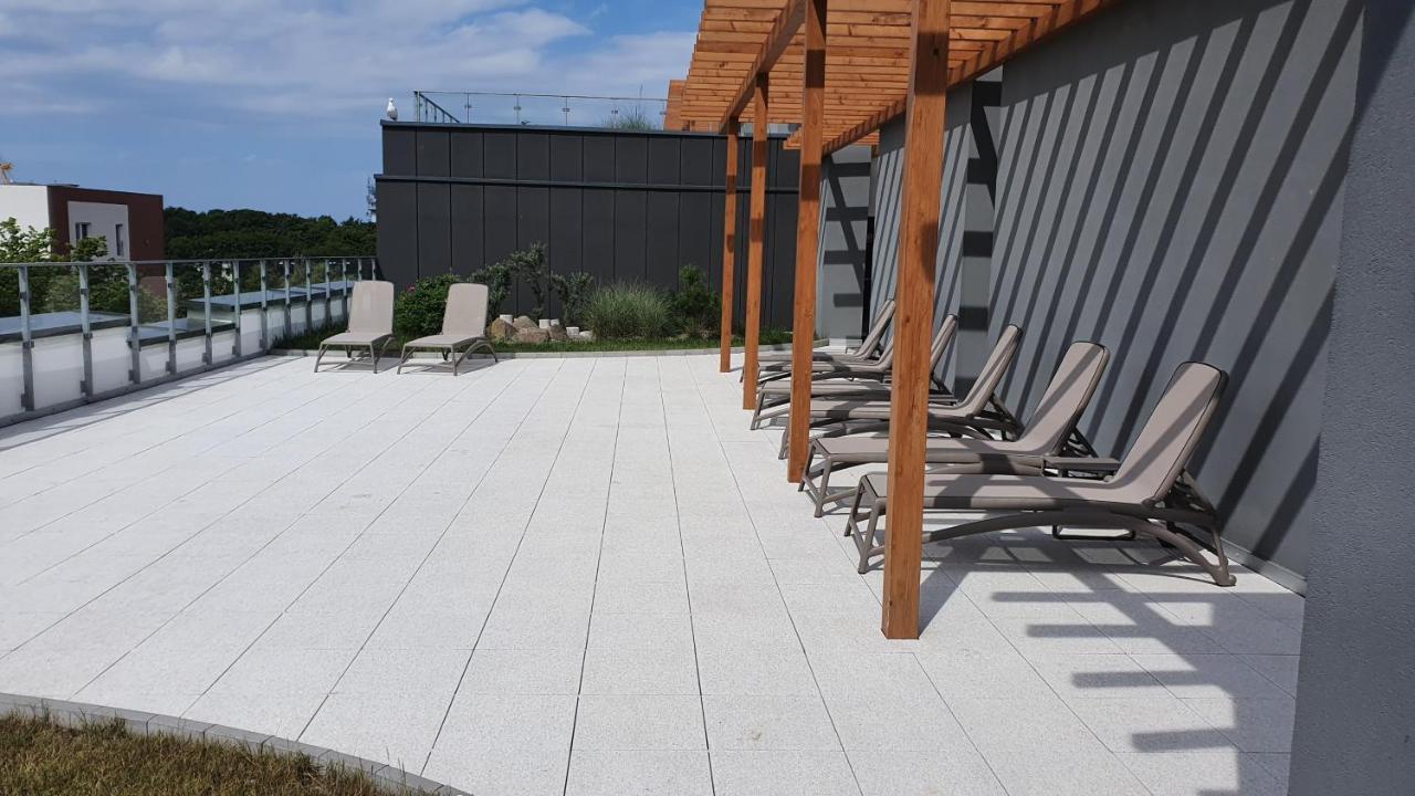 Apartament Baltyk Nadmorskie Tarasy Z Parkingiem Kolobrzeg Exterior photo