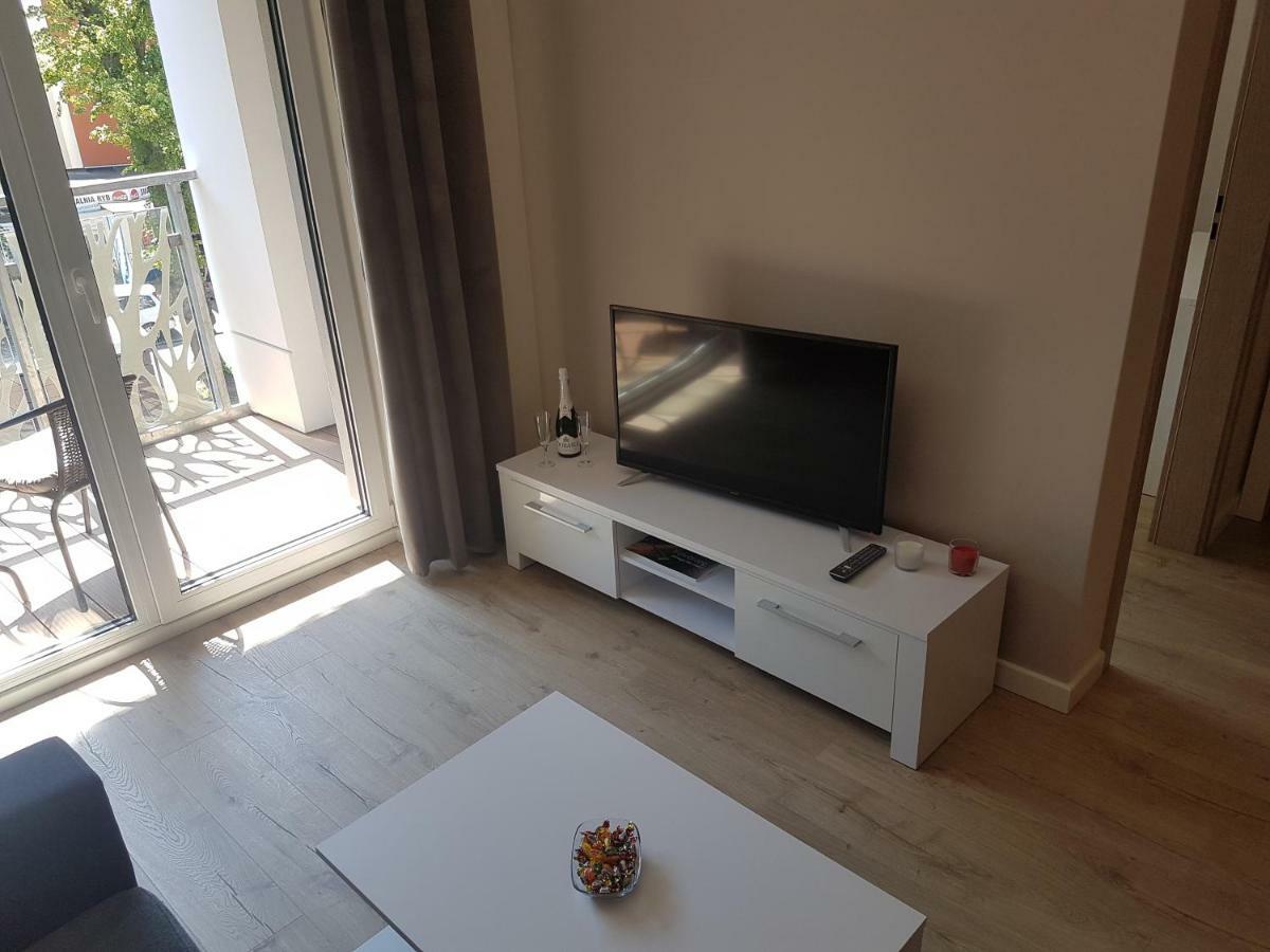 Apartament Baltyk Nadmorskie Tarasy Z Parkingiem Kolobrzeg Exterior photo