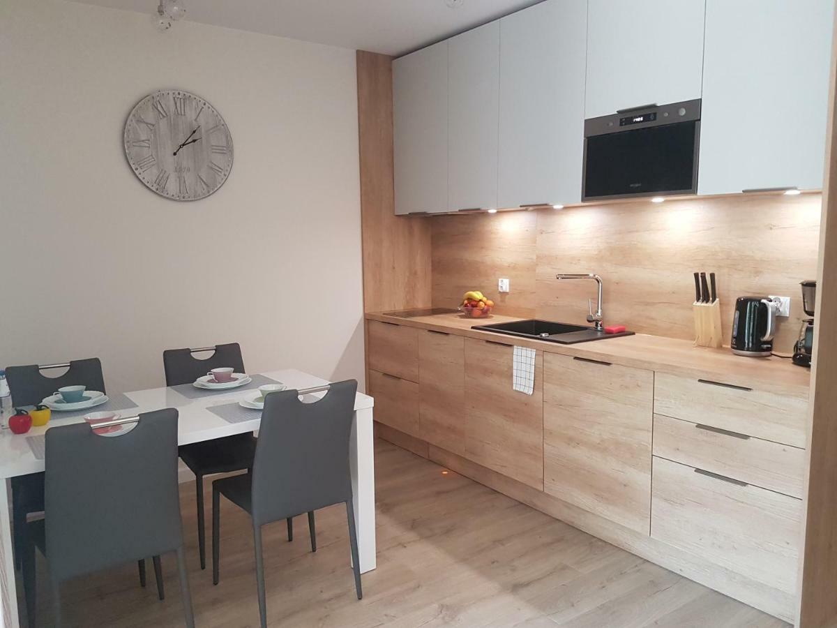 Apartament Baltyk Nadmorskie Tarasy Z Parkingiem Kolobrzeg Exterior photo