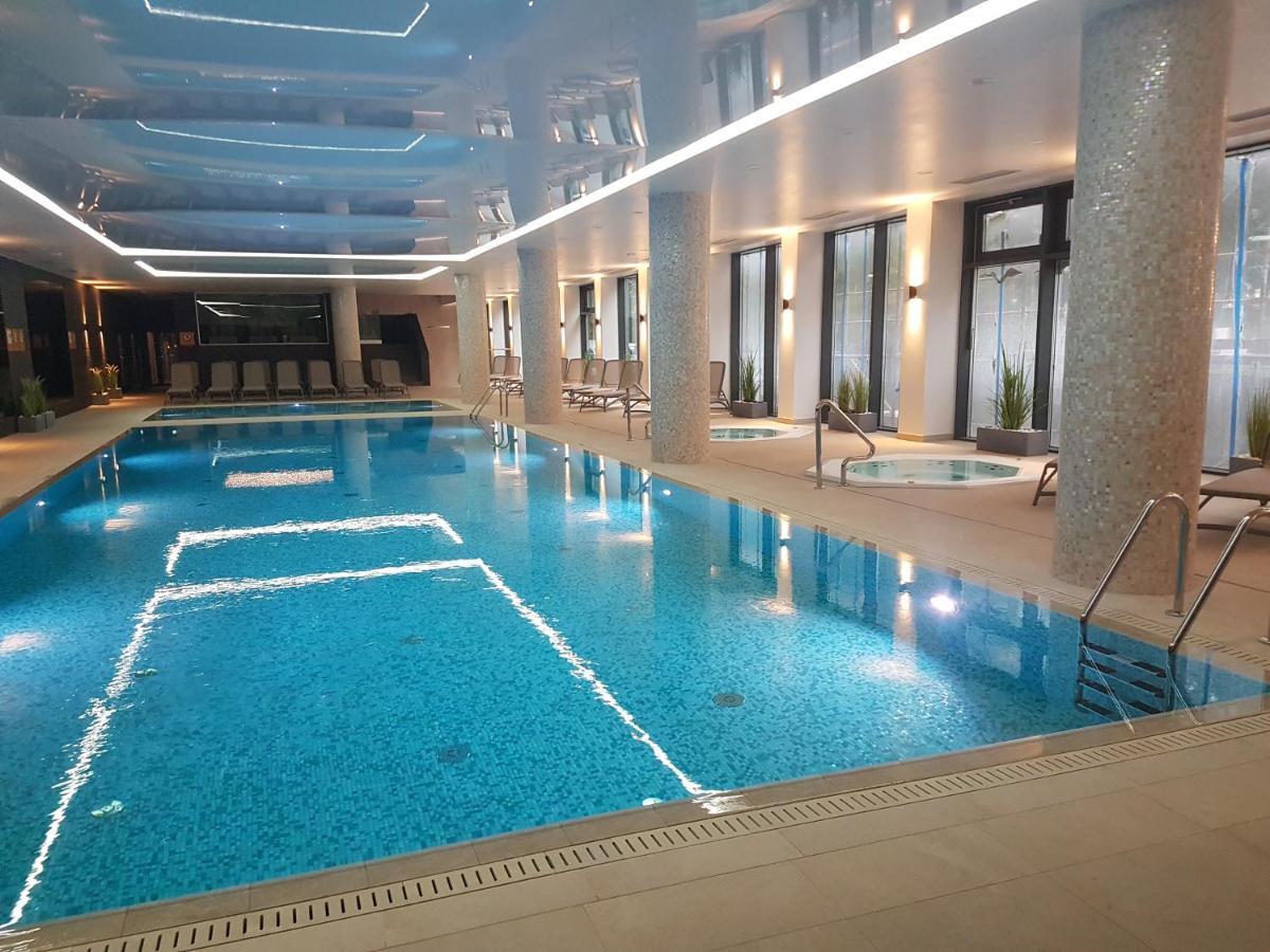 Apartament Baltyk Nadmorskie Tarasy Z Parkingiem Kolobrzeg Exterior photo